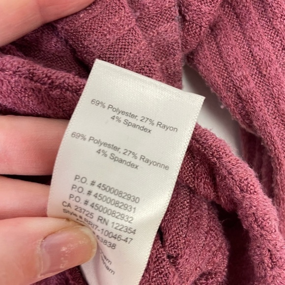 Aritzia Wilfred ribbed dusty pink cropped wrapped top - Picture 5 of 6